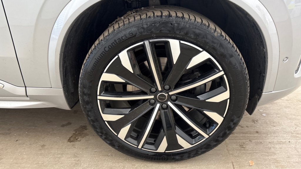 Volvo XC90 Xc90 2.0 B5p Ultra Dark Awd Geartronic Silver #4