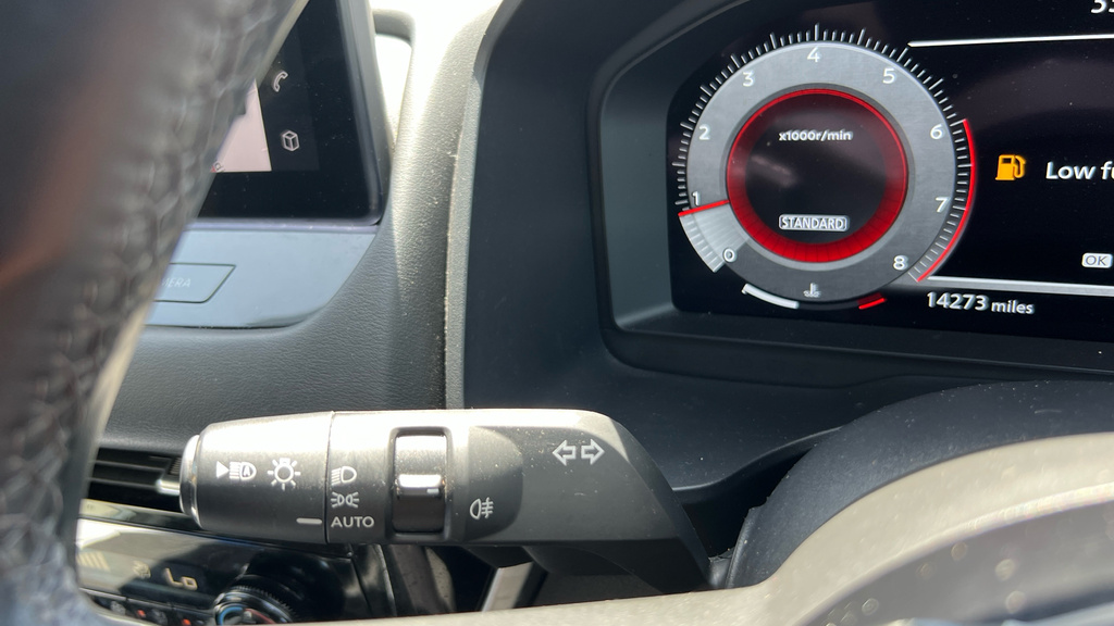 Nissan Qashqai 1.3 Dig-t Mh 158 4Wd N-connecta X-tronic With White #28