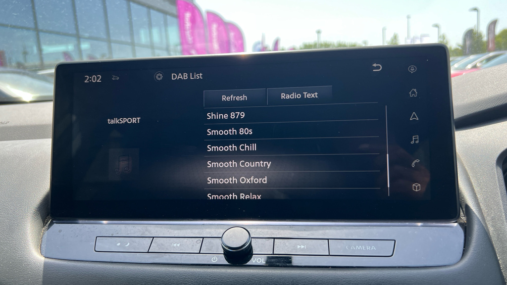 Nissan Qashqai 1.3 Dig-t Mh 158 4Wd N-connecta X-tronic With White #35