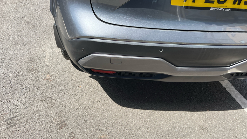 Nissan Qashqai 1.3 Dig-t Mh 158 4Wd N-connecta X-tronic With White #61