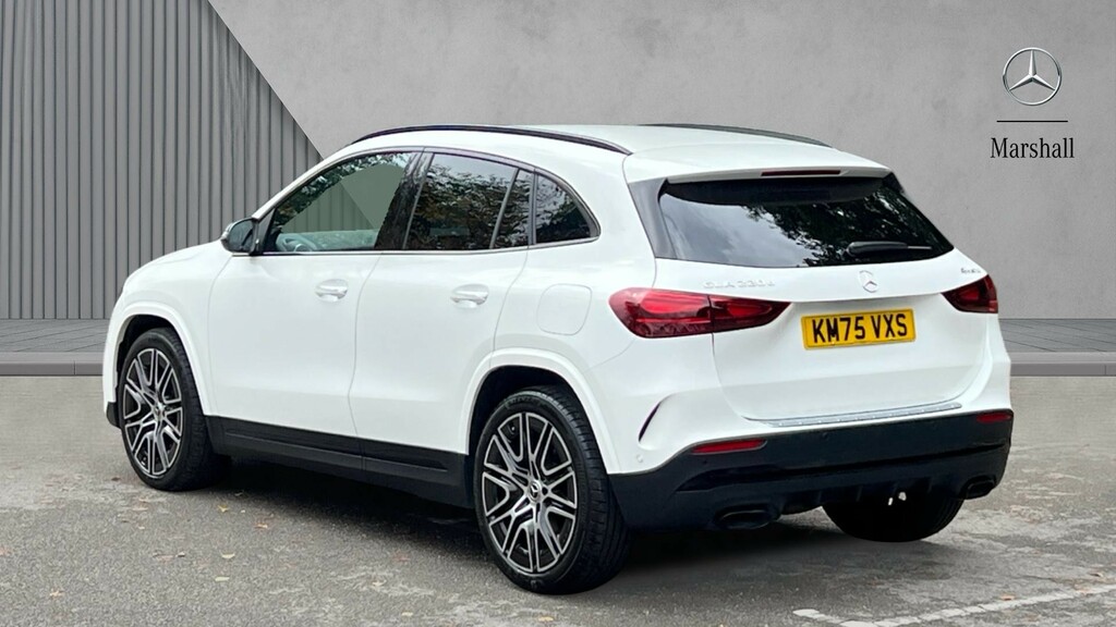 Mercedes-Benz GLA Class Gla 220D 4Matic Amg Line Premium KM75VXS White #2