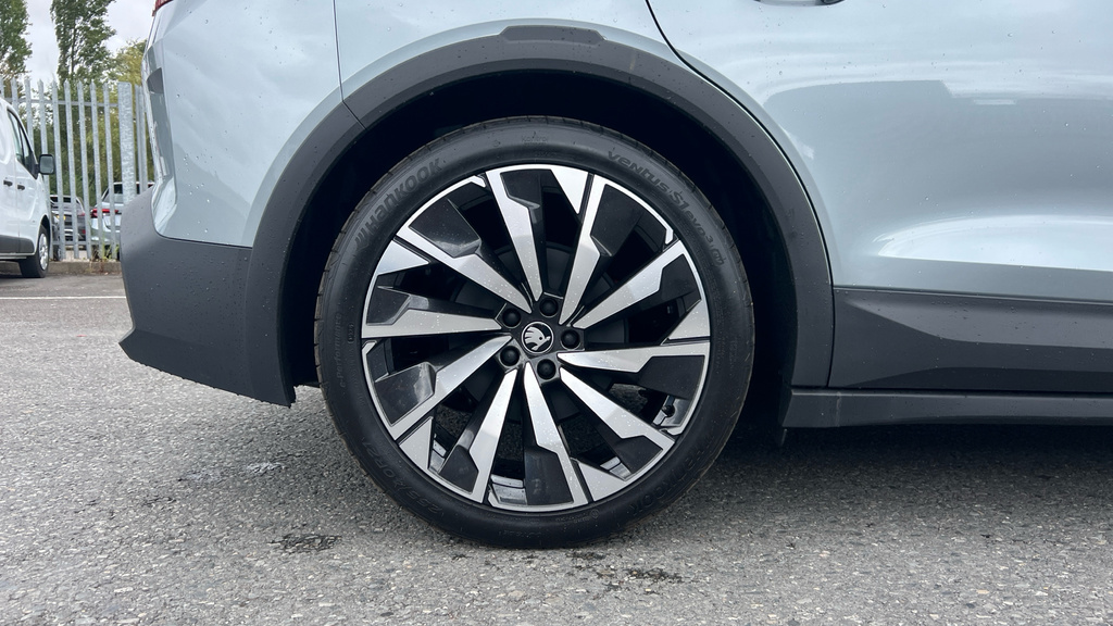 Skoda Elroq Elroq 210Kw 85 Sportline 82Kwh Estate Silver #5