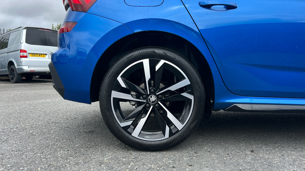 Skoda Kamiq Kamiq 1.5 Tsi Monte Carlo Edition Dsg Hatchbac Blue #5