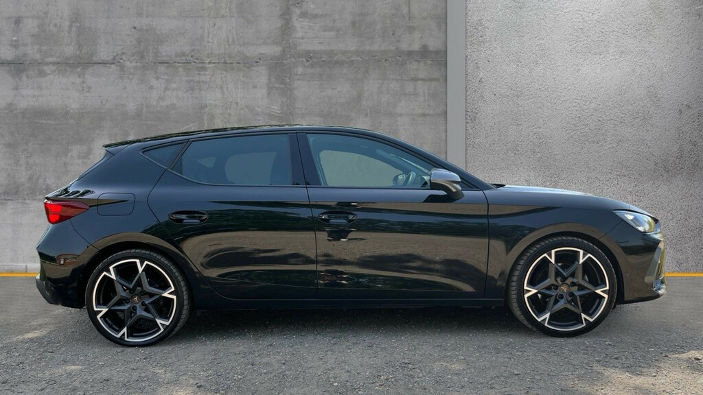 Cupra Leon Leon 1.5 Etsi 150 V2 Dsg KW25XEA Black #4