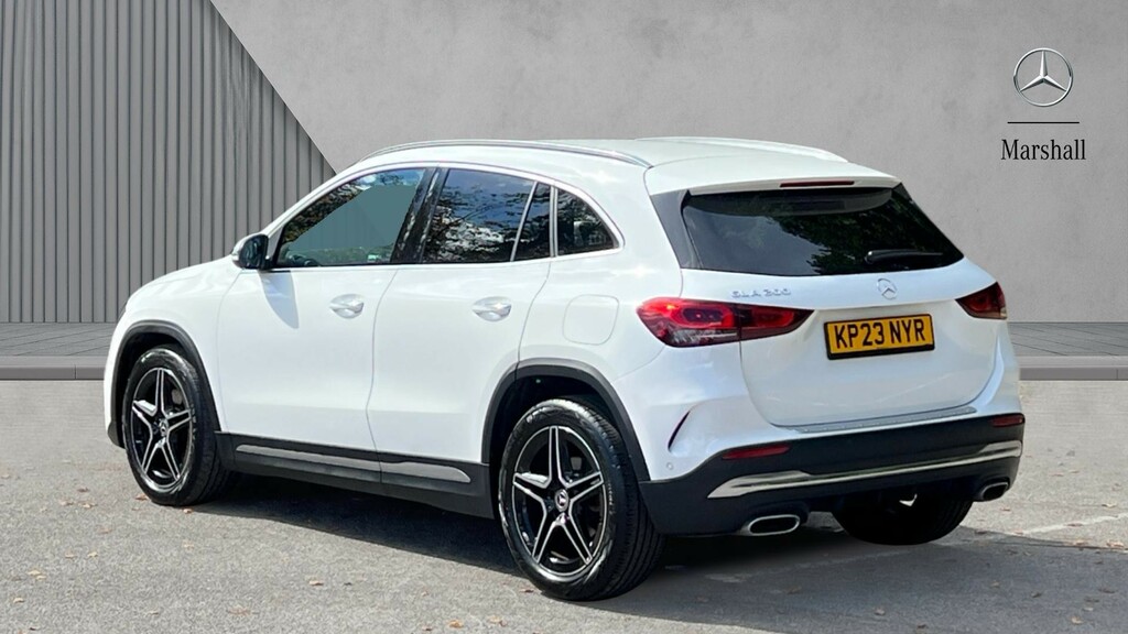 Mercedes-Benz GLA Class Gla 200 Amg Line Premium KP23NYR White #2