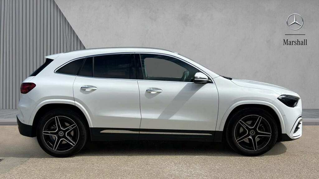 Mercedes-Benz GLA Class Gla 220D 4Matic Amg Line Executive KW75ZRA White #4