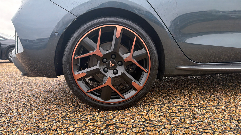 Cupra Leon Leon 1.5 Ehybrid 272 Vz3 Dsg Grey #5