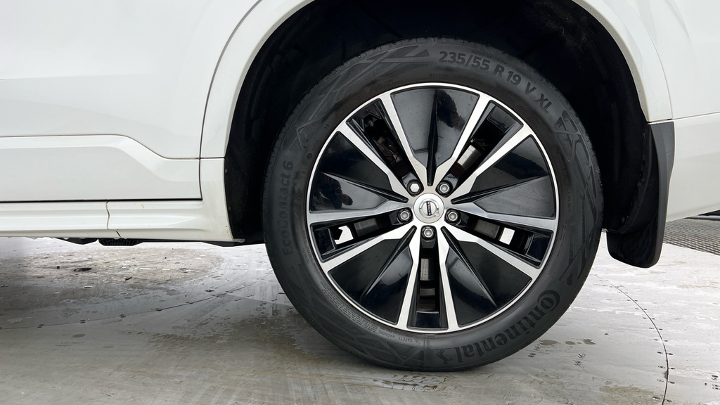 Volvo XC90 Xc90 2.0 B5d 235 Momentum Awd Geartronic White #4