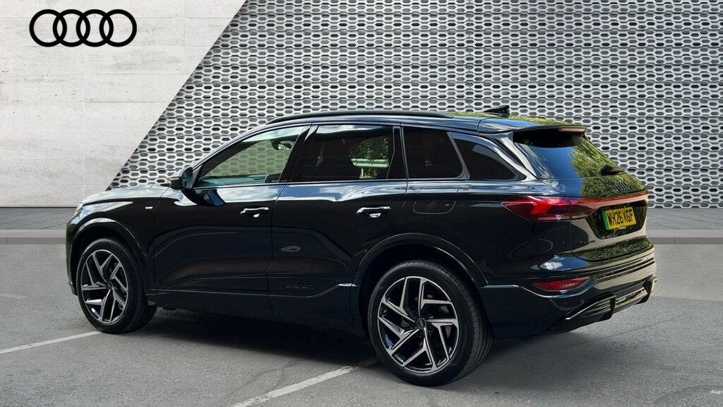 Audi Q6 E-Tron Audi Q6 Suv Black Edition E-tron Performance 225,0 WH26KGF Black #3