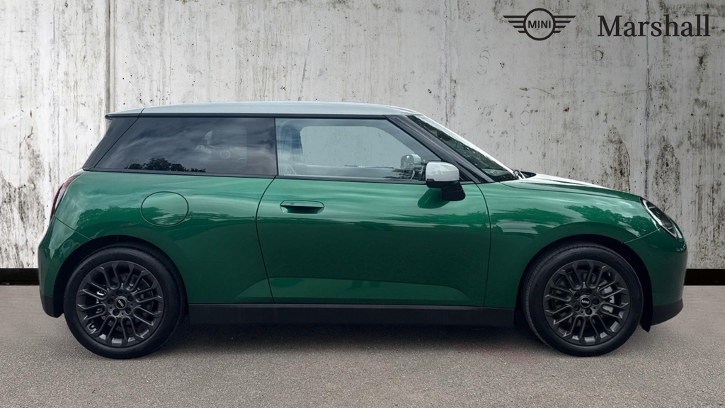 Mini Hatch Cooper 135Kw E Exclusive 41Kwh YK75JSL Green #3