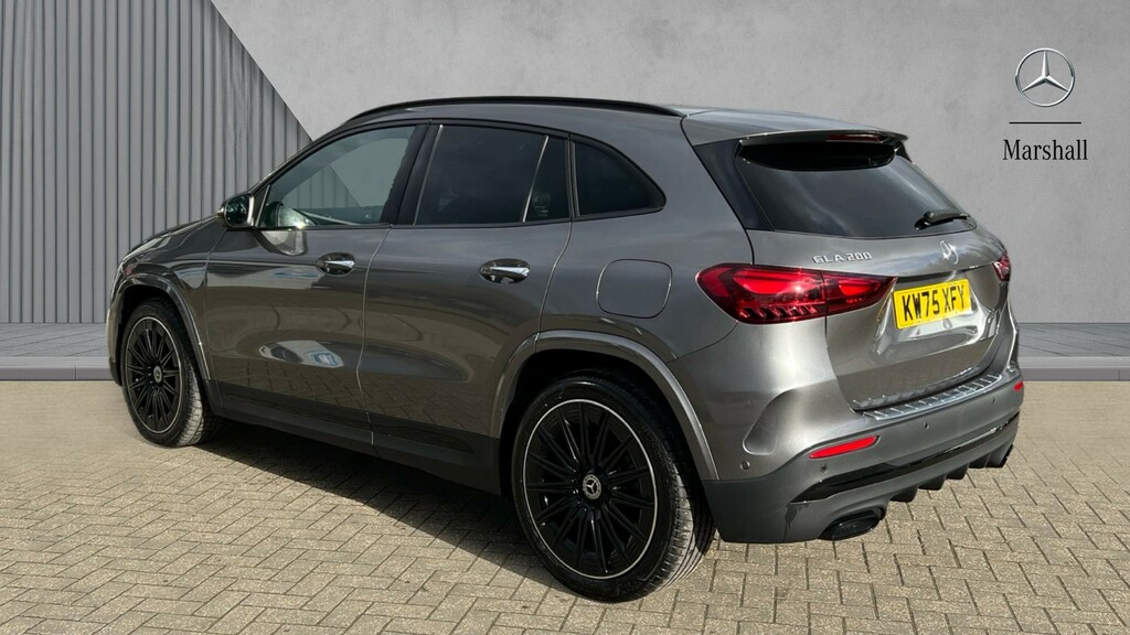 Mercedes-Benz GLA Class Gla 200 Amg Line Premium Plus KW75XFY Grey #2
