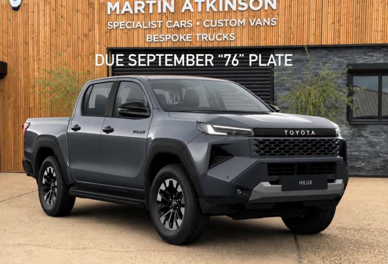 Toyota HILUX 2.8 D-4d-h Invincible Awd Euro 6 Grey