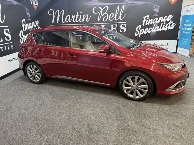 Toyota Auris 1.2 Vvt-i Excel Euro Red #5