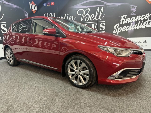 Toyota Auris 1.2 Vvt-i Excel Euro Red