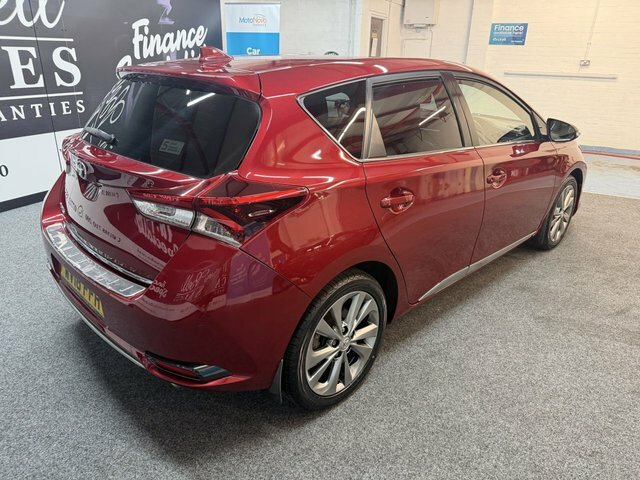 Toyota Auris 1.2 Vvt-i Excel Euro Red #6