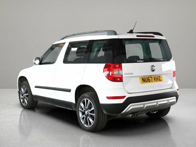 Skoda Yeti Outdoor 2.0 Tdi White #3