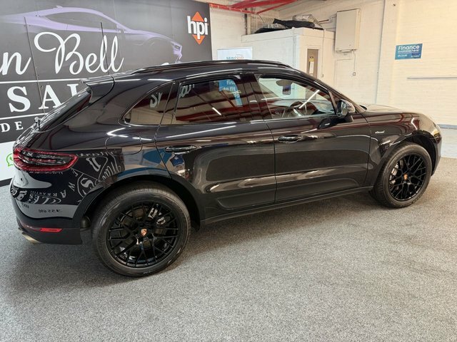 Porsche Macan 3.0 Td V6 S Black #5