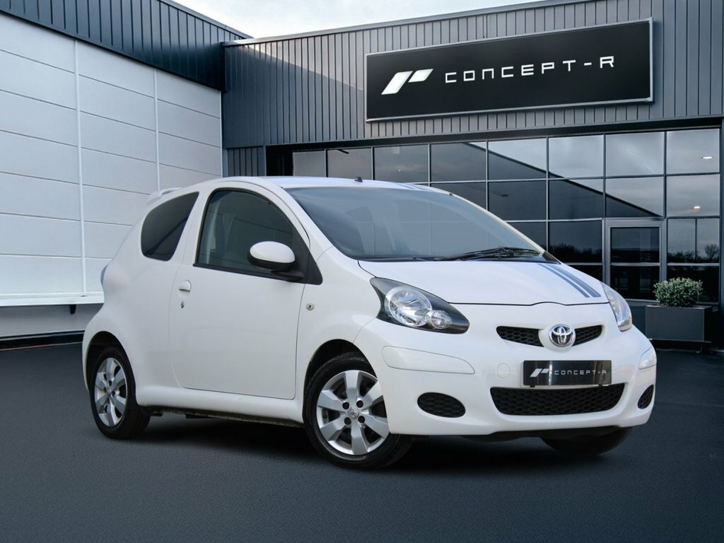Toyota Aygo 1L Go White