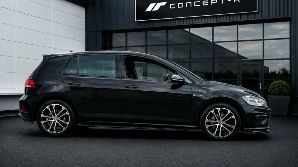 Volkswagen Golf 1.5L R-line Black #5