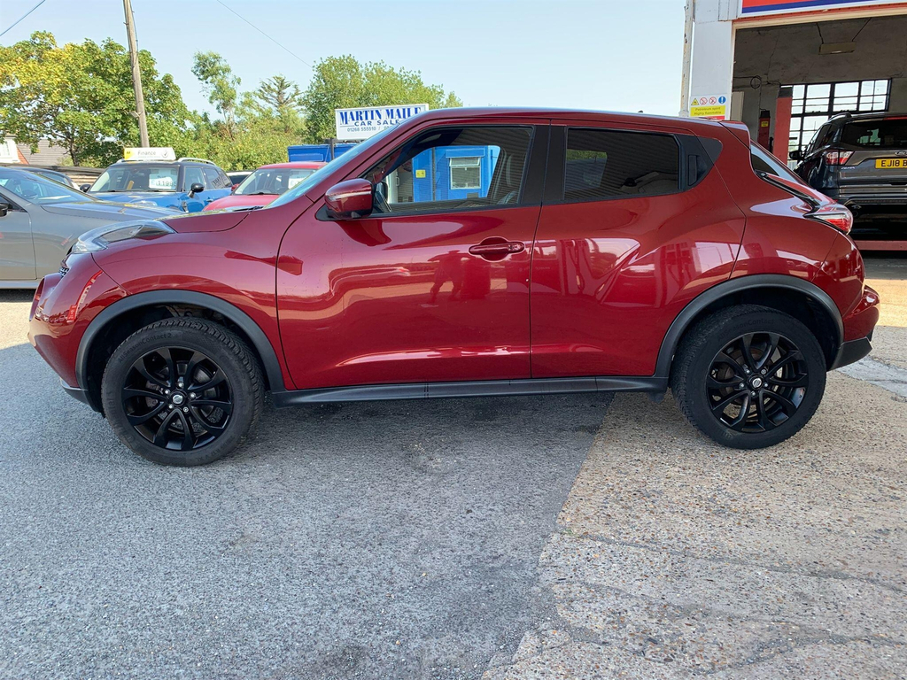 Nissan Juke 1.6 Tekna Xtron Euro 6 YG66WKH #2