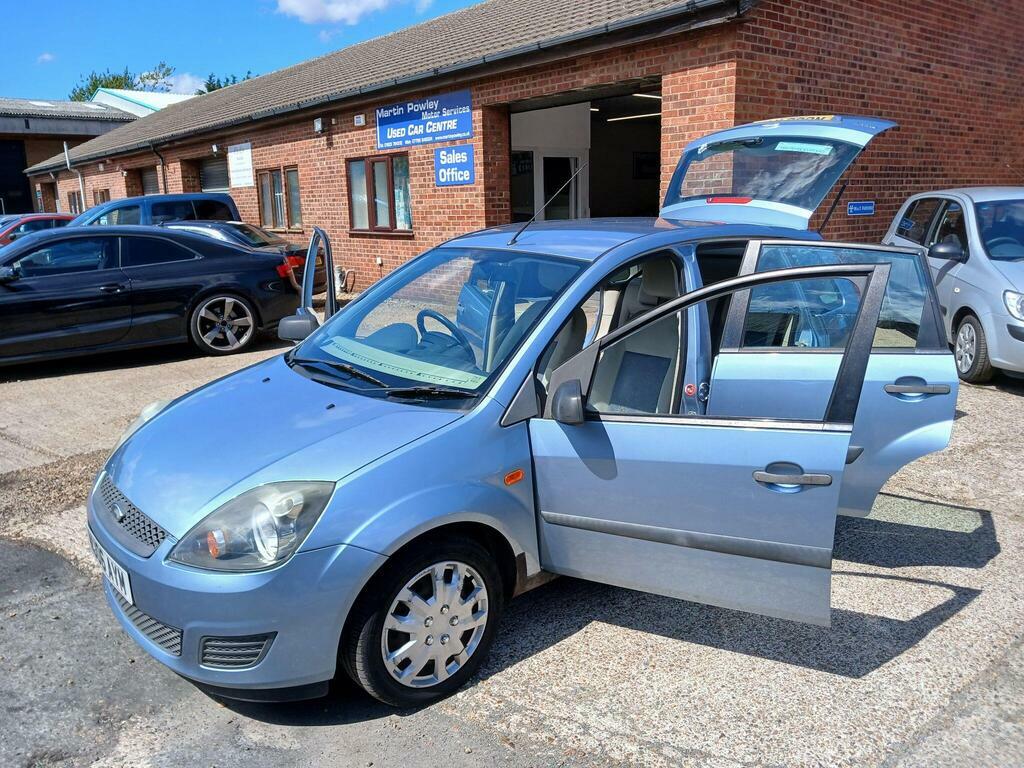 Ford Fiesta 1.4 Style Climate Blue