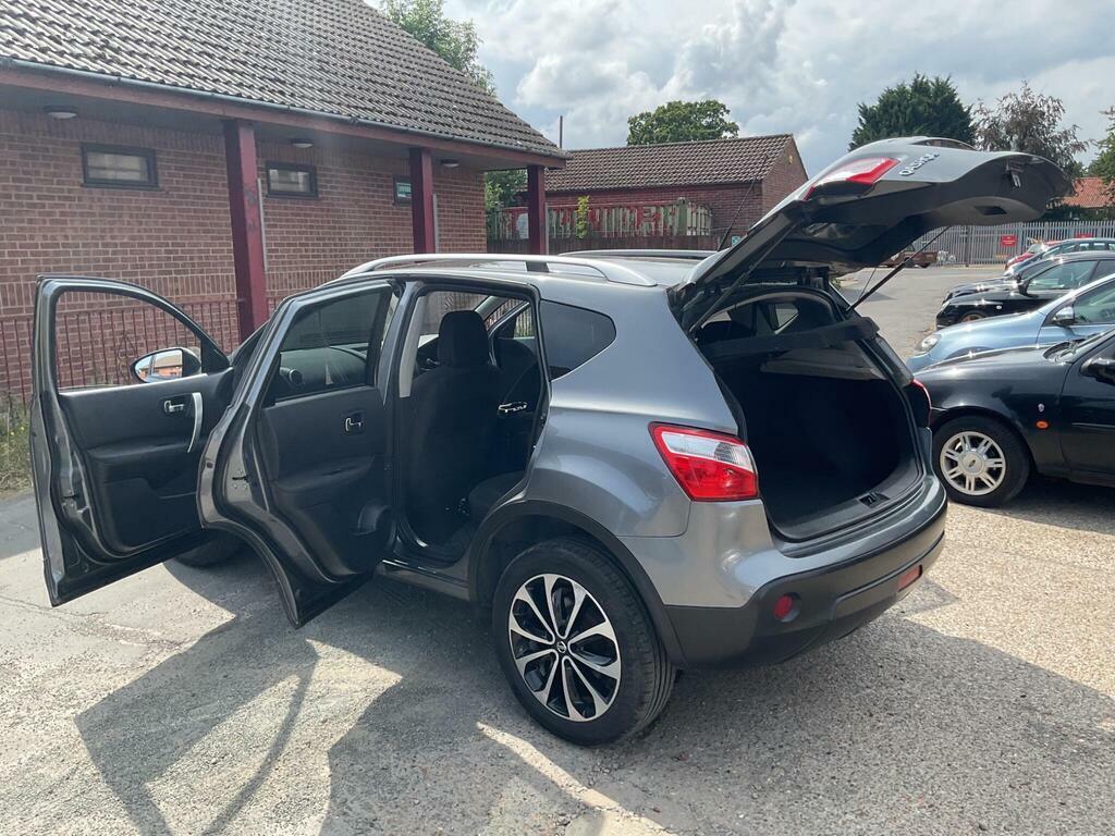 Nissan Qashqai Hatchback Dci Black #35