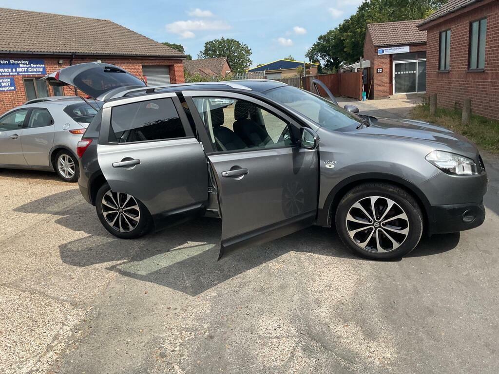 Nissan Qashqai Hatchback Dci Black #43