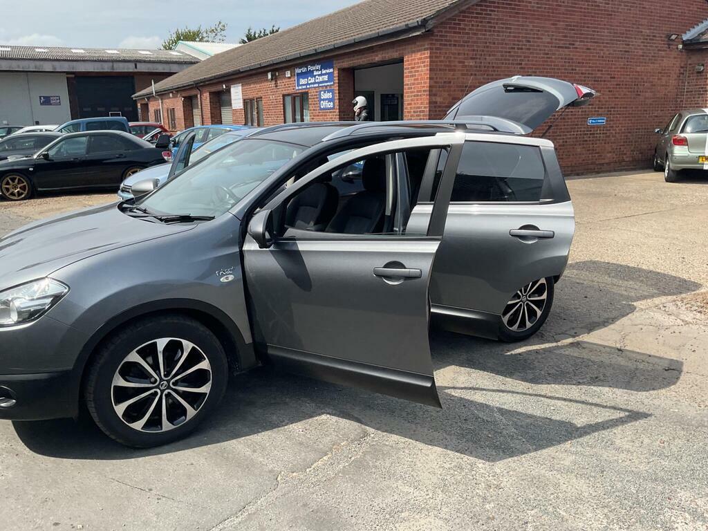 Nissan Qashqai Hatchback Dci Black #40