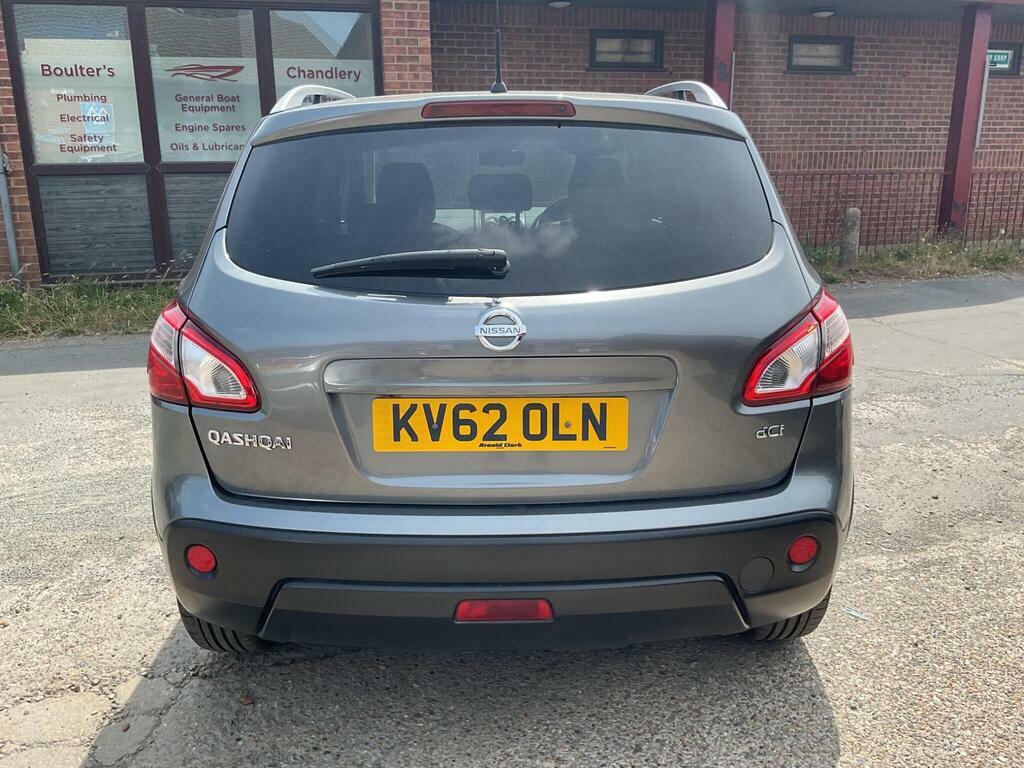 Nissan Qashqai Hatchback Dci Black #4