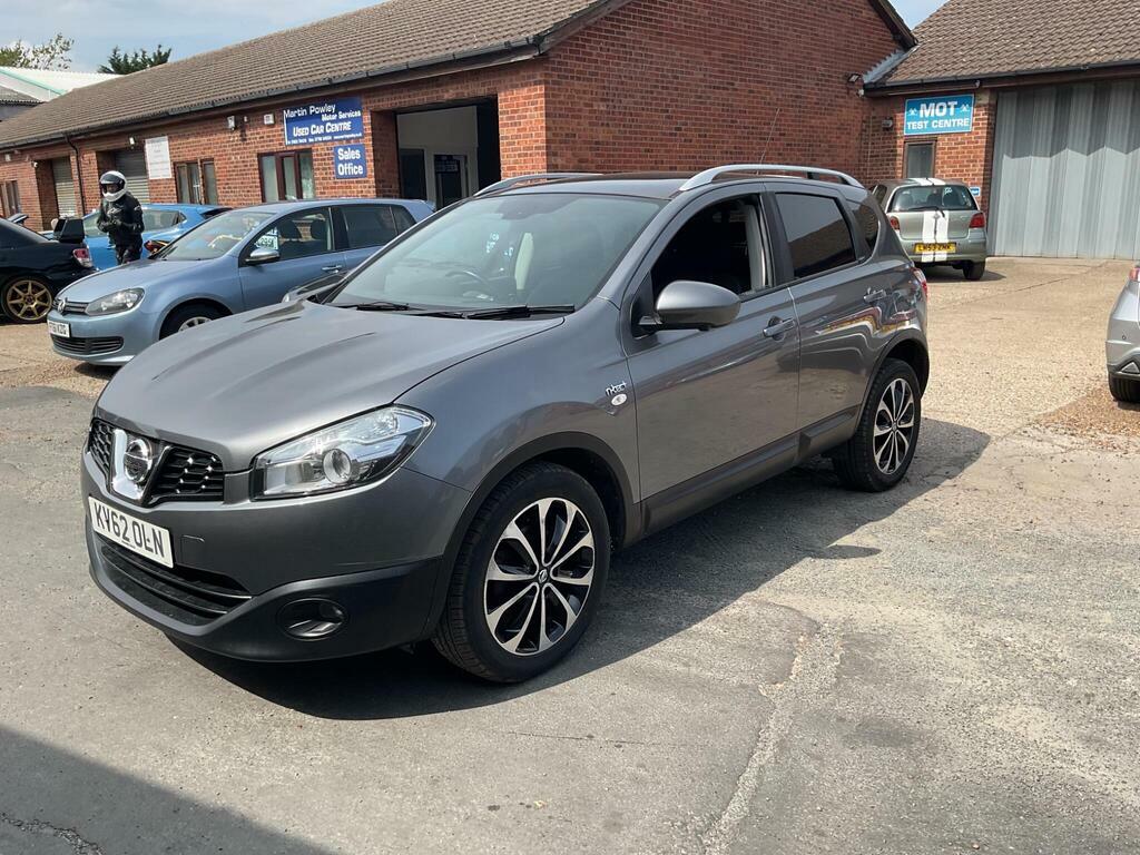 Nissan Qashqai Hatchback Dci Black #1
