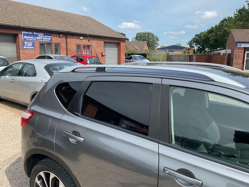 Nissan Qashqai Hatchback Dci Black #23