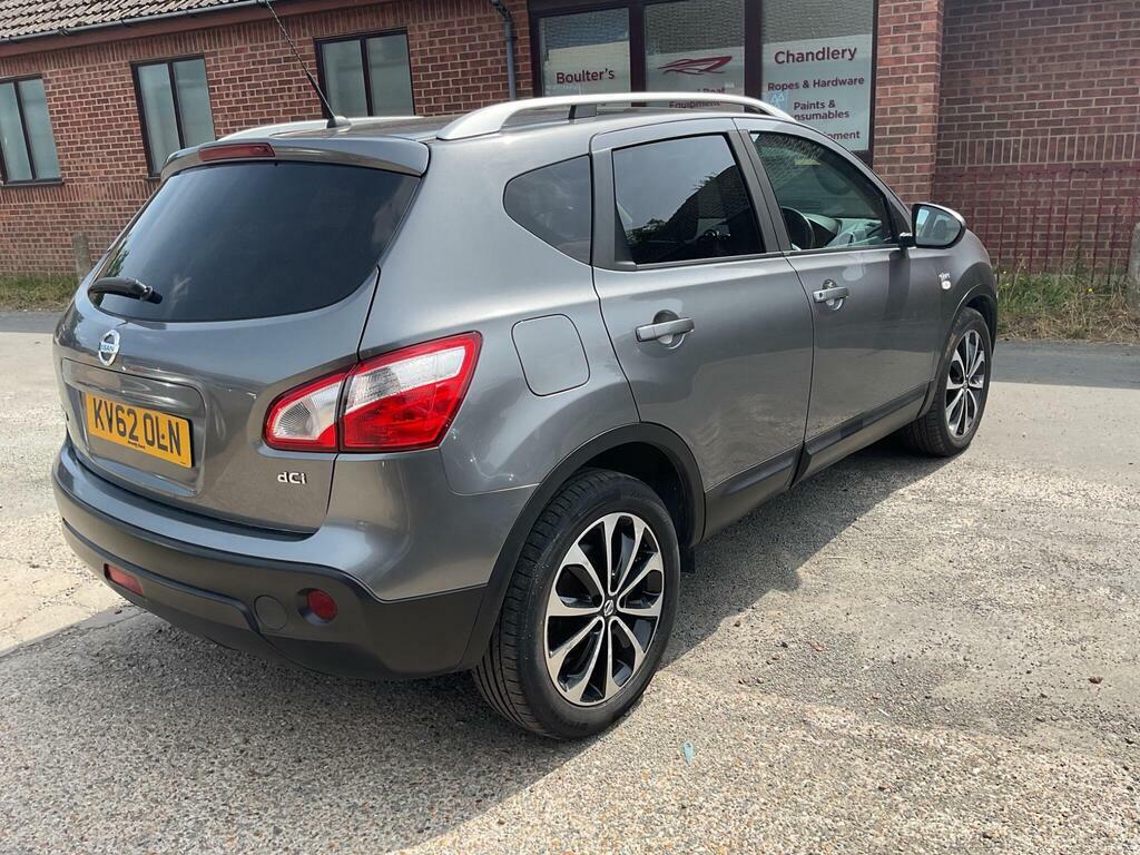 Nissan Qashqai Hatchback Dci Black #6