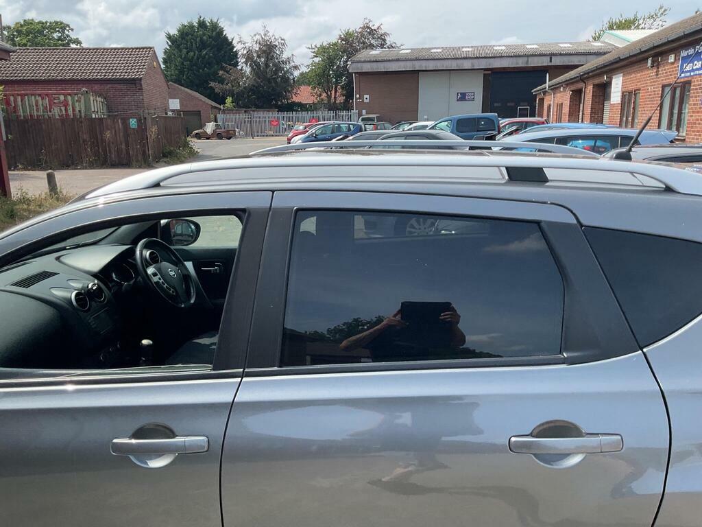 Nissan Qashqai Hatchback Dci Black #18