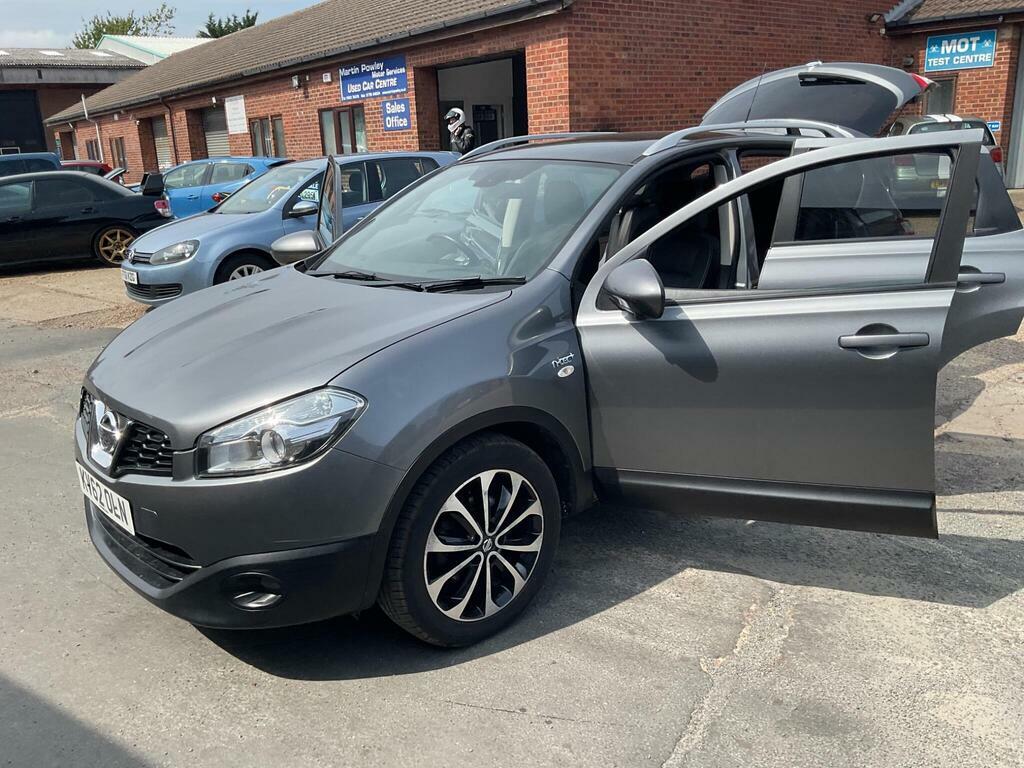 Nissan Qashqai Hatchback Dci Black #39