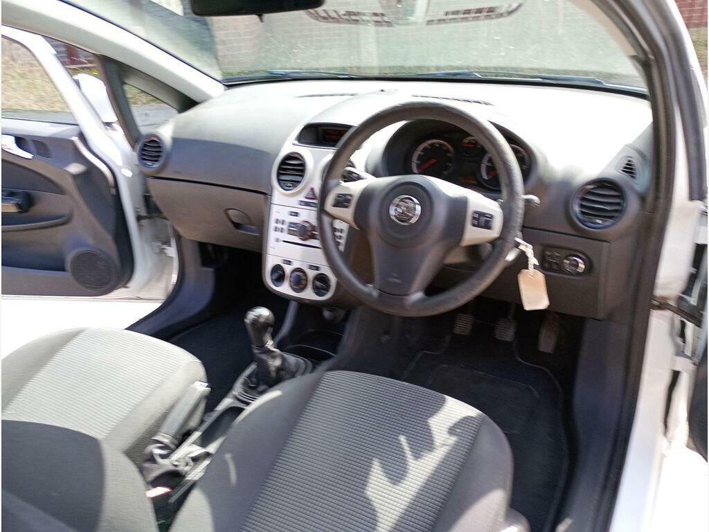 Vauxhall Corsa 1.2I 16V Energy Ac Silver #18
