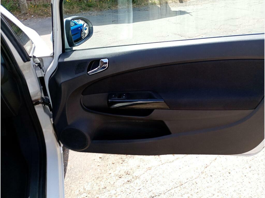 Vauxhall Corsa 1.2I 16V Energy Ac Silver #26