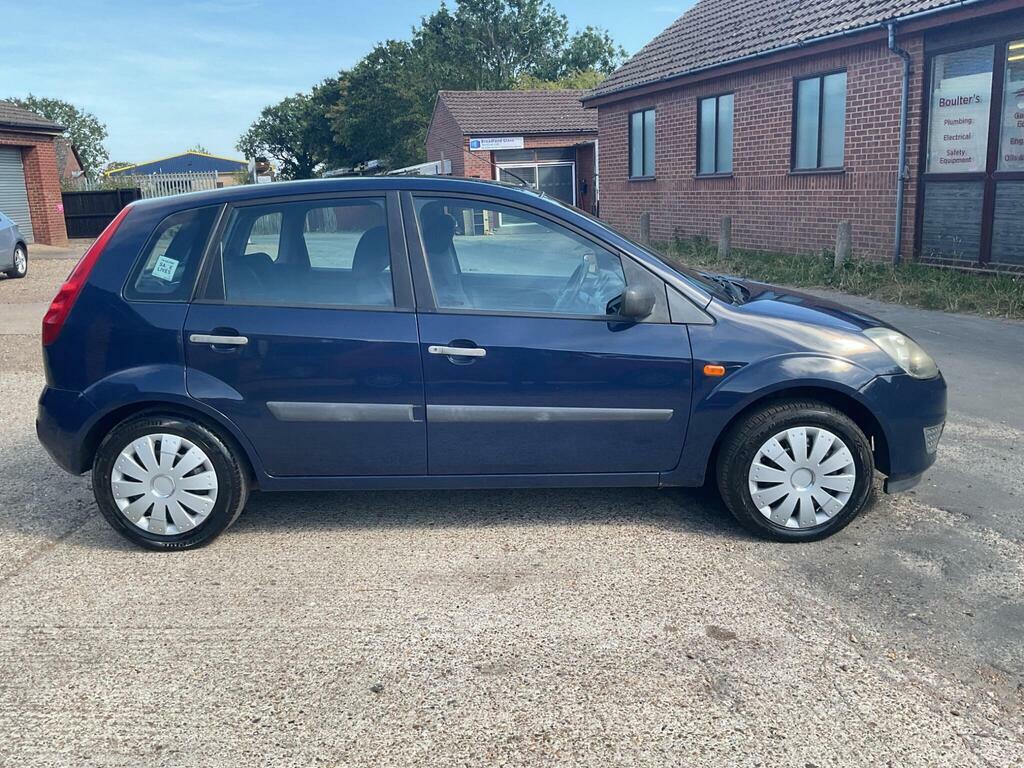 Ford Fiesta 1.4 Ghia Hatchback 147 G Km 79 Silver #10
