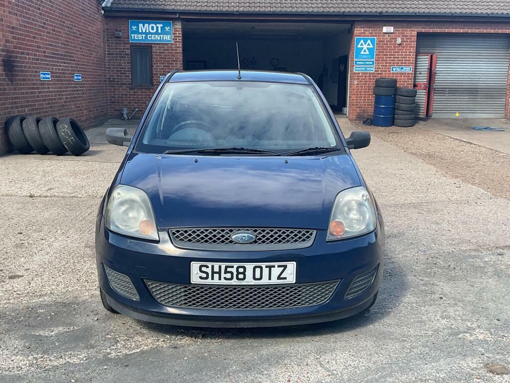 Ford Fiesta 1.4 Ghia Hatchback 147 G Km 79 Silver #4