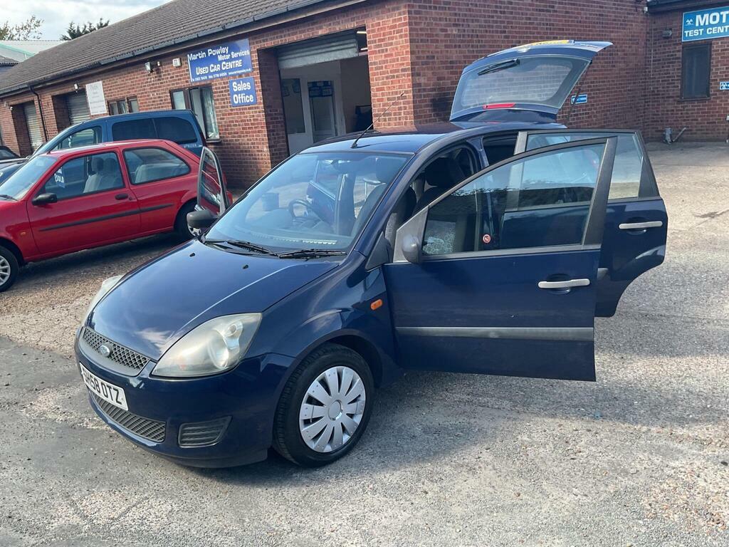 Ford Fiesta 1.4 Ghia Hatchback 147 G Km 79 Silver #48