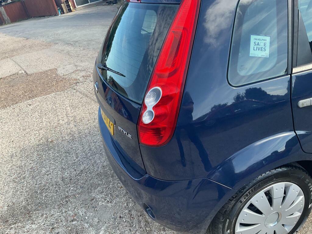 Ford Fiesta 1.4 Ghia Hatchback 147 G Km 79 Silver #33