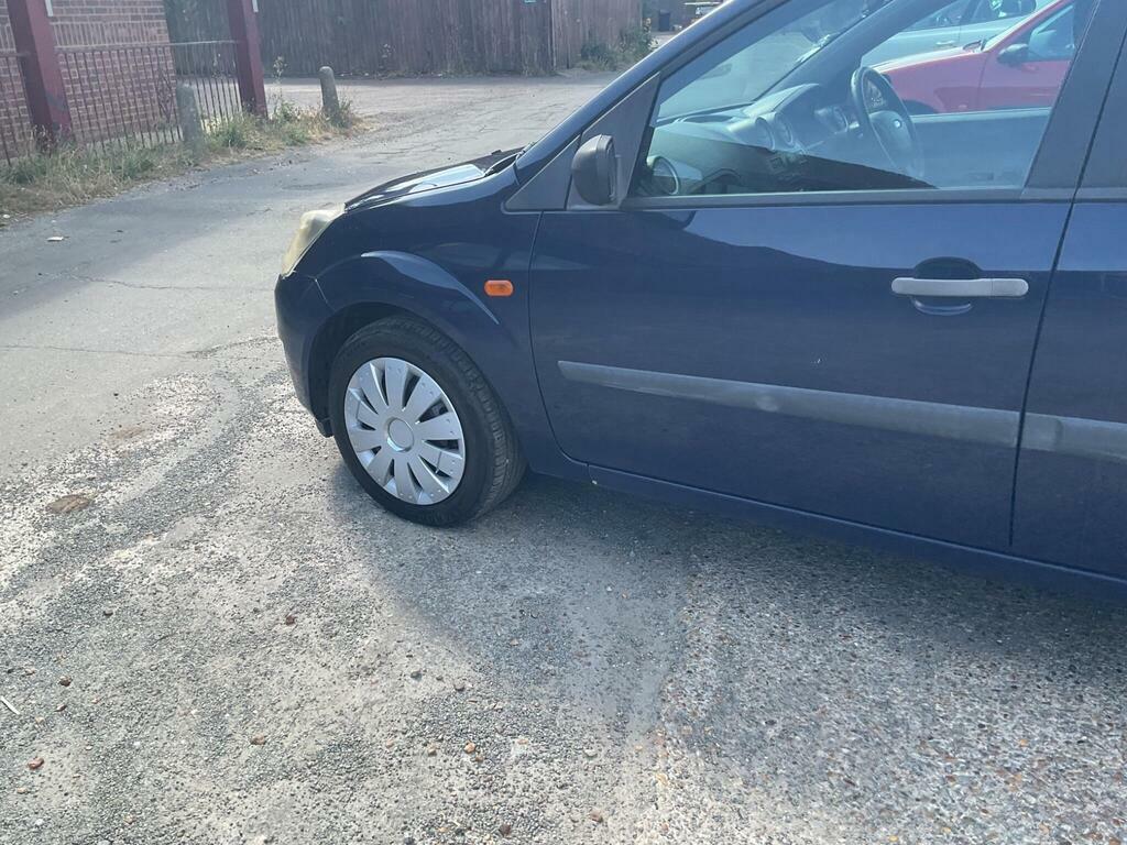 Ford Fiesta 1.4 Ghia Hatchback 147 G Km 79 Silver #14