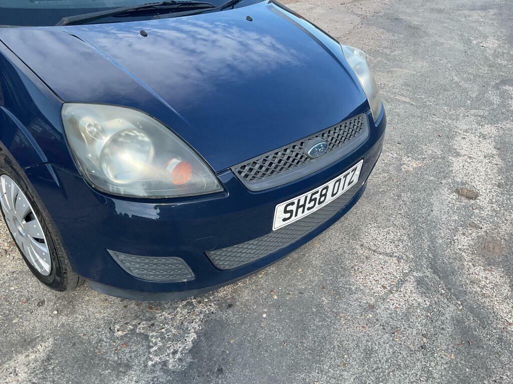 Ford Fiesta 1.4 Ghia Hatchback 147 G Km 79 Silver #29