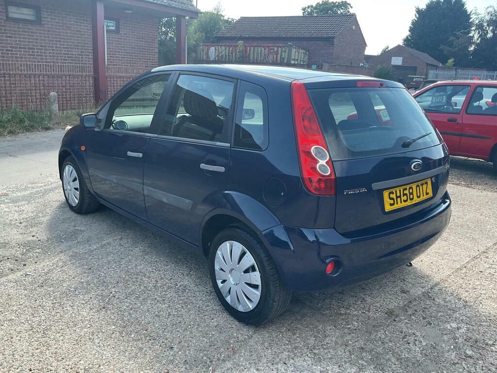 Ford Fiesta 1.4 Ghia Hatchback 147 G Km 79 Silver #16