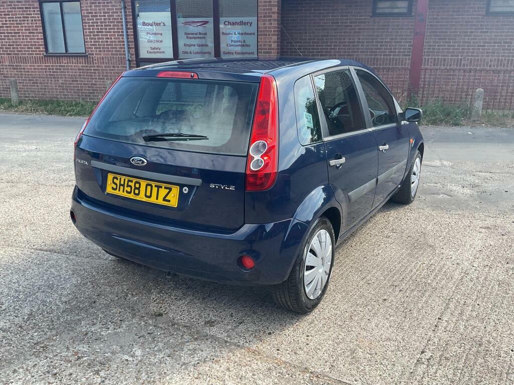 Ford Fiesta 1.4 Ghia Hatchback 147 G Km 79 Silver #8