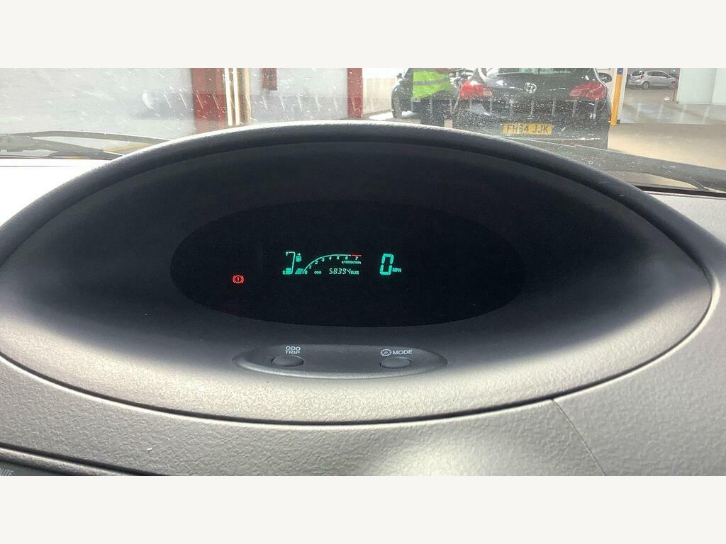 Toyota Yaris 1.0 Vvt-i T3 Green #4