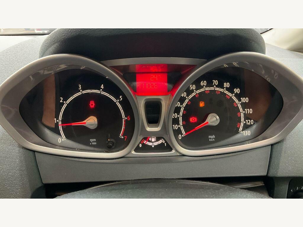 Ford Fiesta 1.4 Tdci Titanium 20 Tax 1 Owner 67.3 Mp Red #4