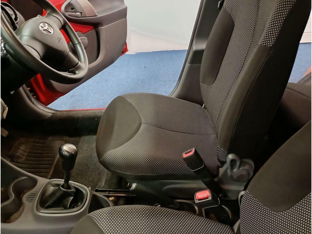 Toyota Aygo 1.0 Vvt-i Go Hatchback Euro 5 6 Red #16