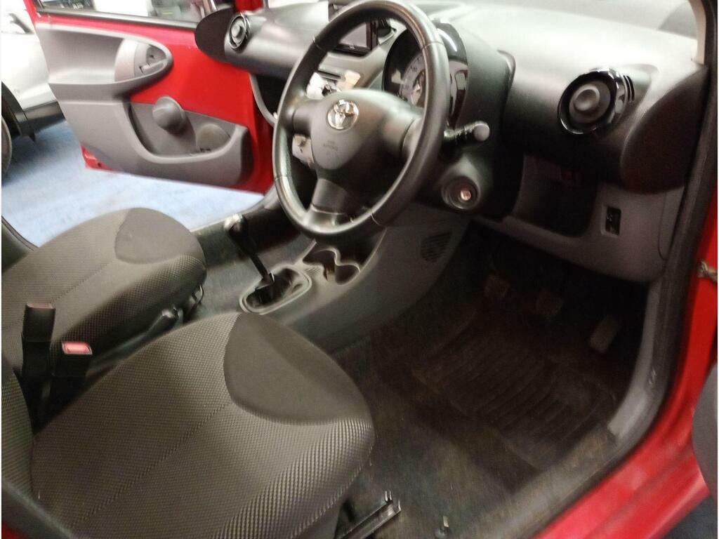 Toyota Aygo 1.0 Vvt-i Go Hatchback Euro 5 6 Red #10