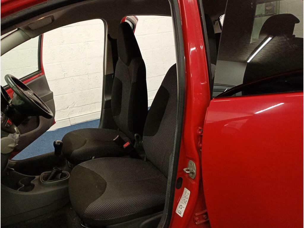 Toyota Aygo 1.0 Vvt-i Go Hatchback Euro 5 6 Red #20