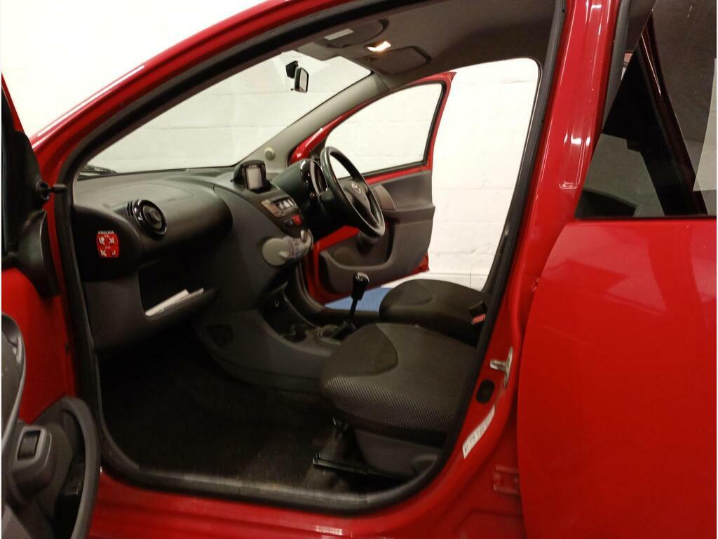 Toyota Aygo 1.0 Vvt-i Go Hatchback Euro 5 6 Red #15